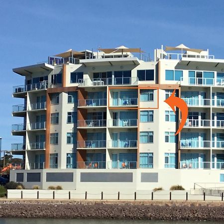 Wallaroo Marina Waterfront Luxe Apartment ภายนอก รูปภาพ