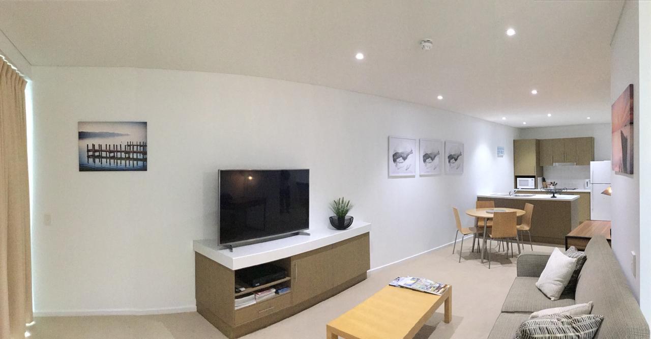 Wallaroo Marina Waterfront Luxe Apartment ภายนอก รูปภาพ