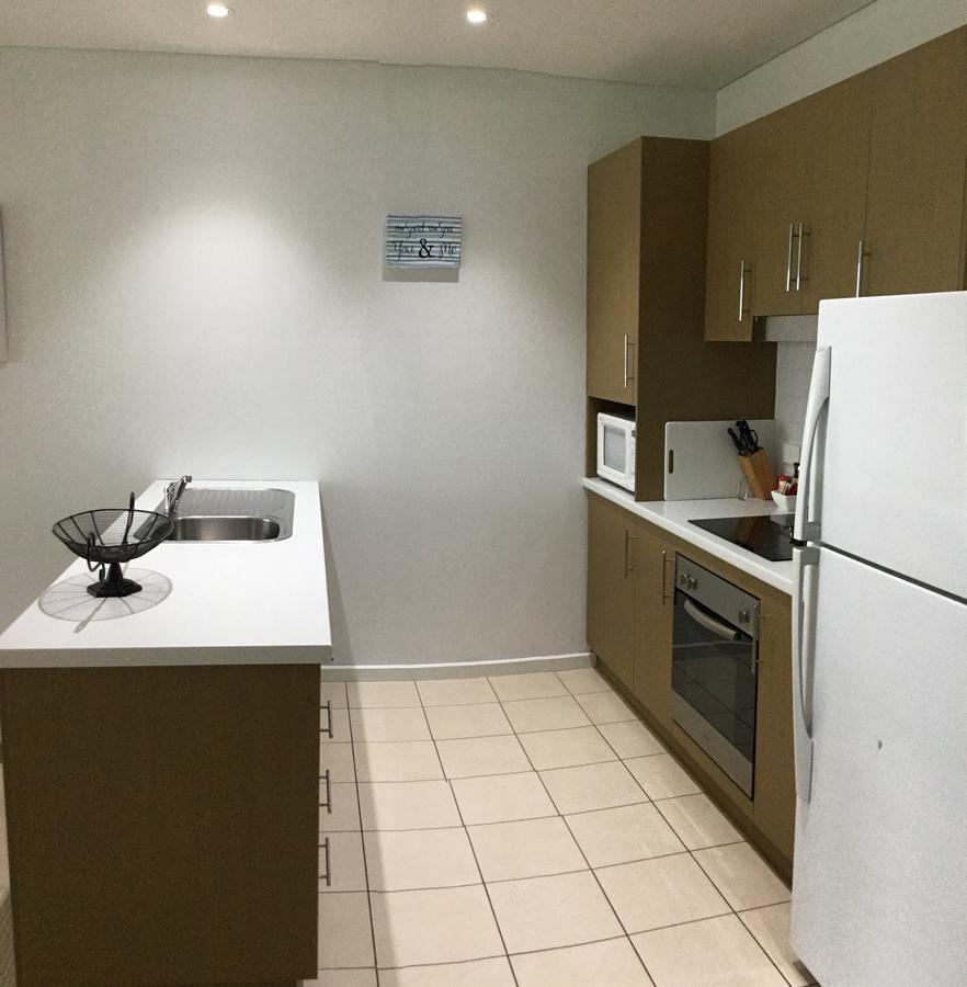 Wallaroo Marina Waterfront Luxe Apartment ภายนอก รูปภาพ