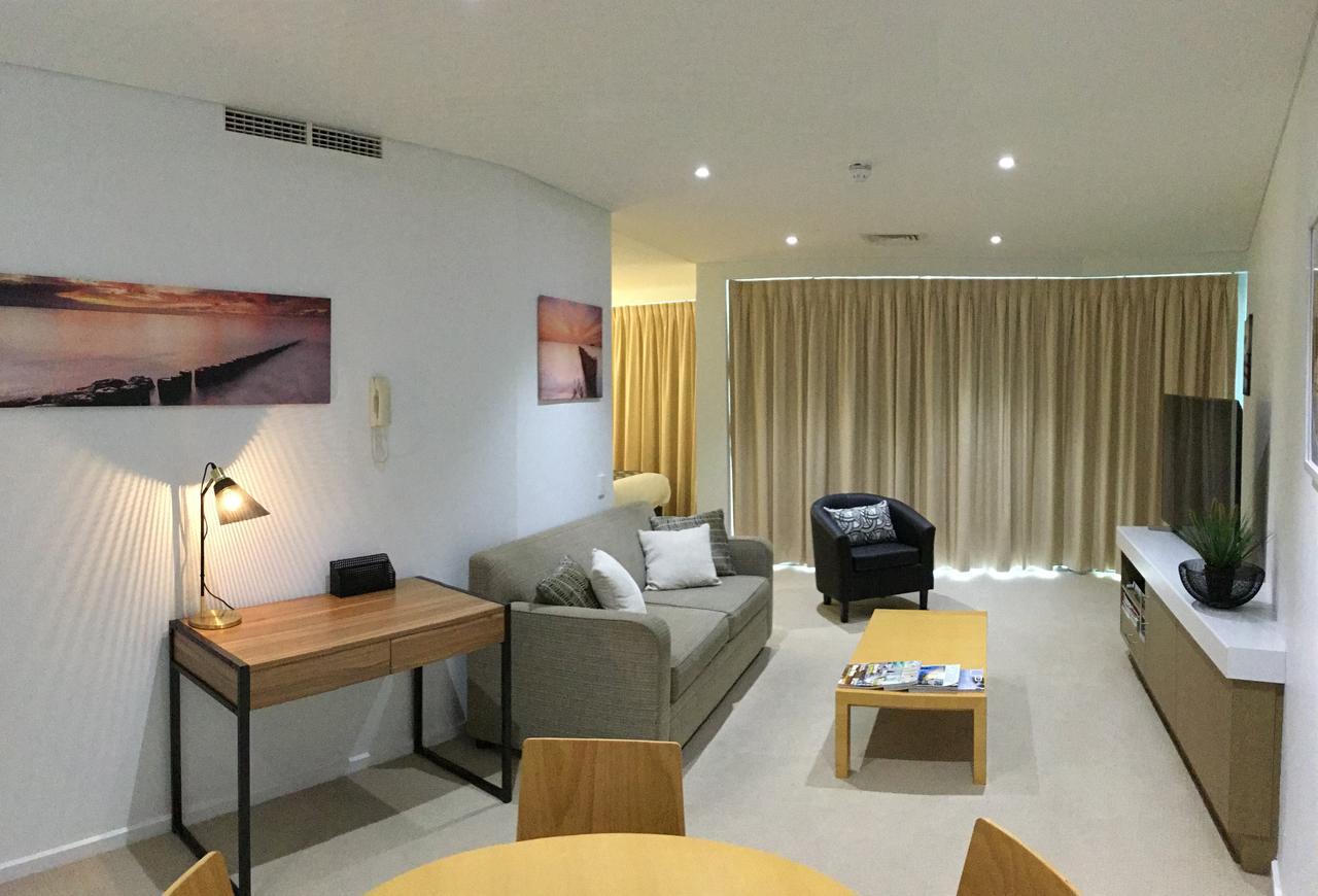Wallaroo Marina Waterfront Luxe Apartment ภายนอก รูปภาพ